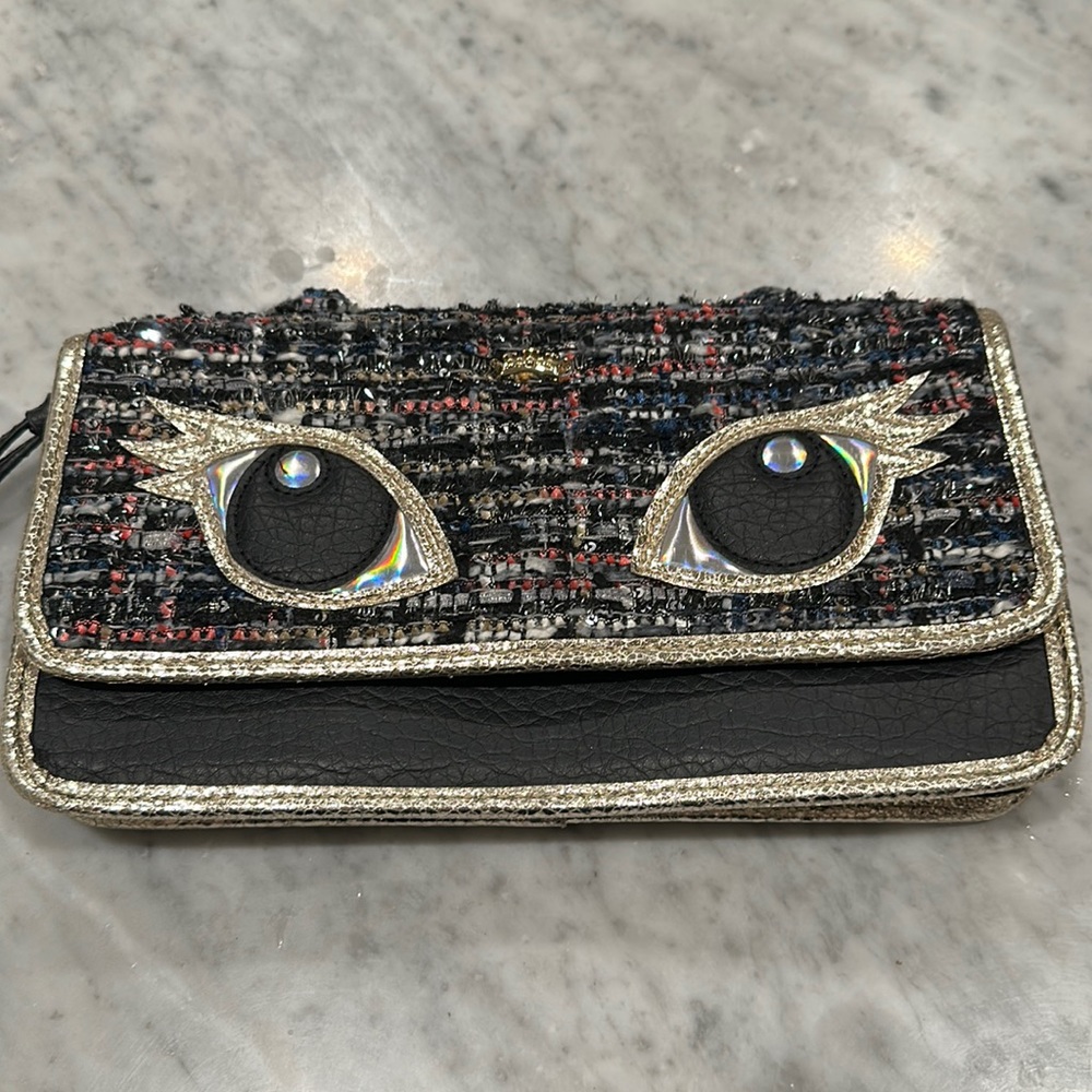 Excellent condition juicy couture cat eye wristlet xl